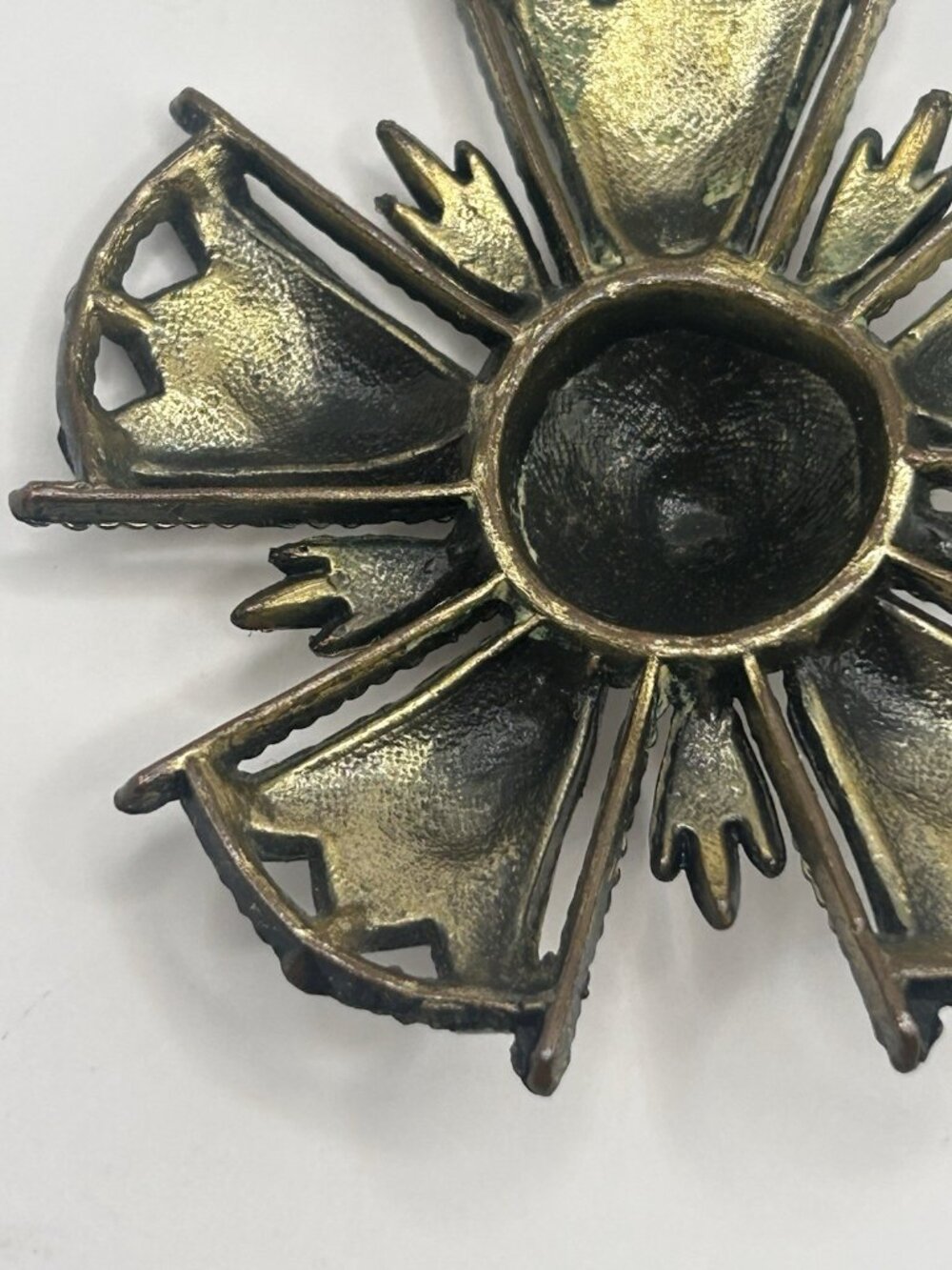 Vintage Heraldic Lion Maltese Cross Pendant 1960s 1970s Jewelry Religious Gift - Picture 11 of 11